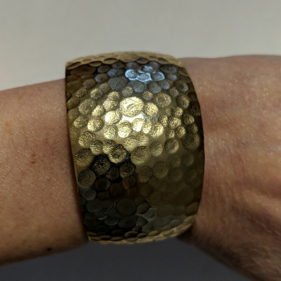 Lia Sophia cuff bracelet - Picture 4 of 5